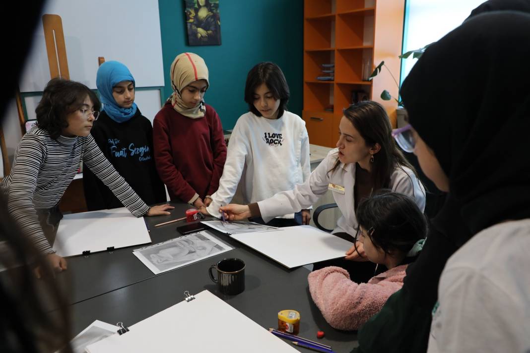 Ücretsiz sanat akademisiyle Konya'nın gizli sanatçıları ortaya çıkıyor 9